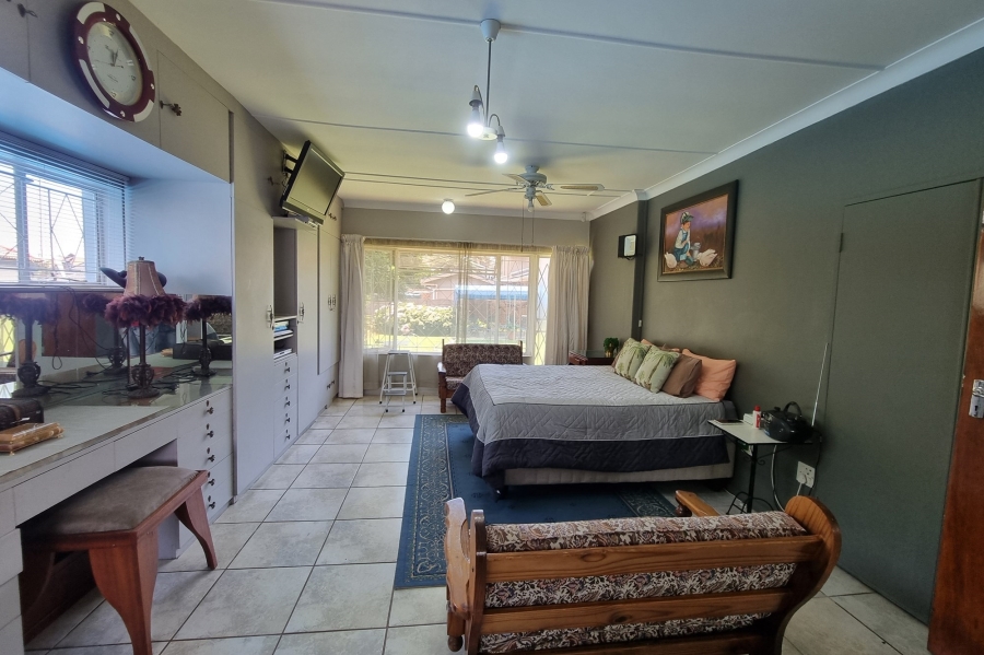 3 Bedroom Property for Sale in Flamwood North West